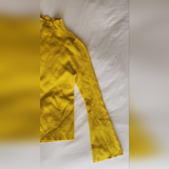 Anthropologie Maeve Arlowe Bell Sleeve XXS Yellow Long Sleeve Turtleneck Sweater - Picture 6 of 9